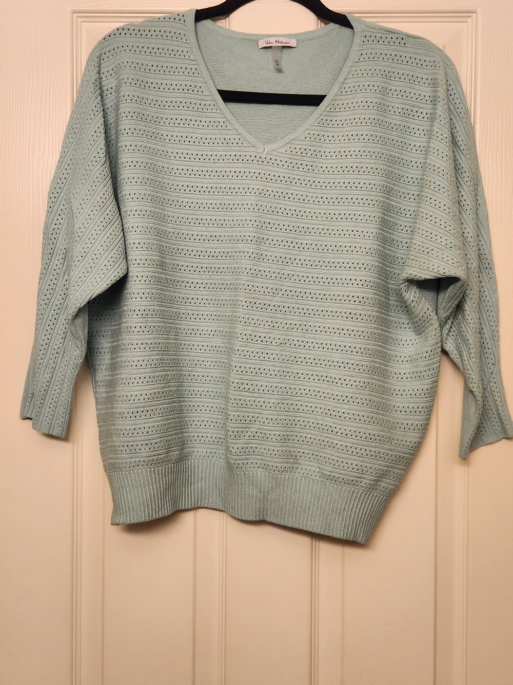 Vine Street Vintage Women's V-Neck Openwork Sweater - Light Mint